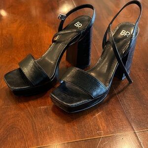 BP “Noelle” Strappy Black Block Platform Heel Sandals in size 8.5M